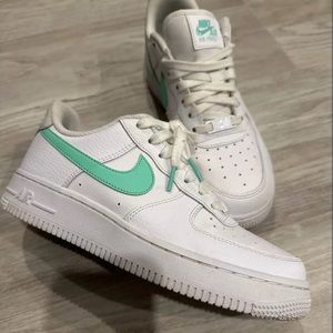Air Force 1 Shoes-mint condition! Women’s Size 7